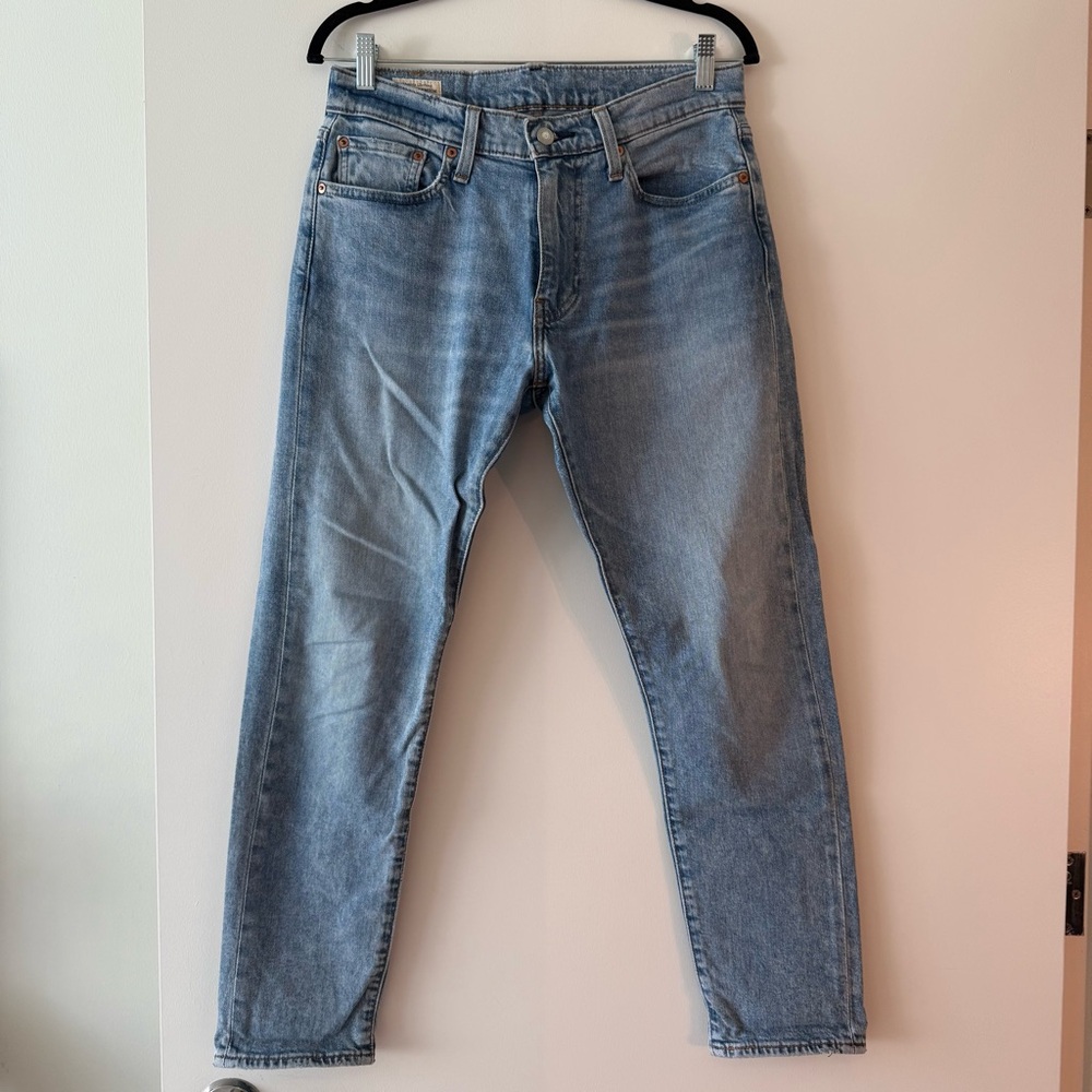 Men’s Levi 512s